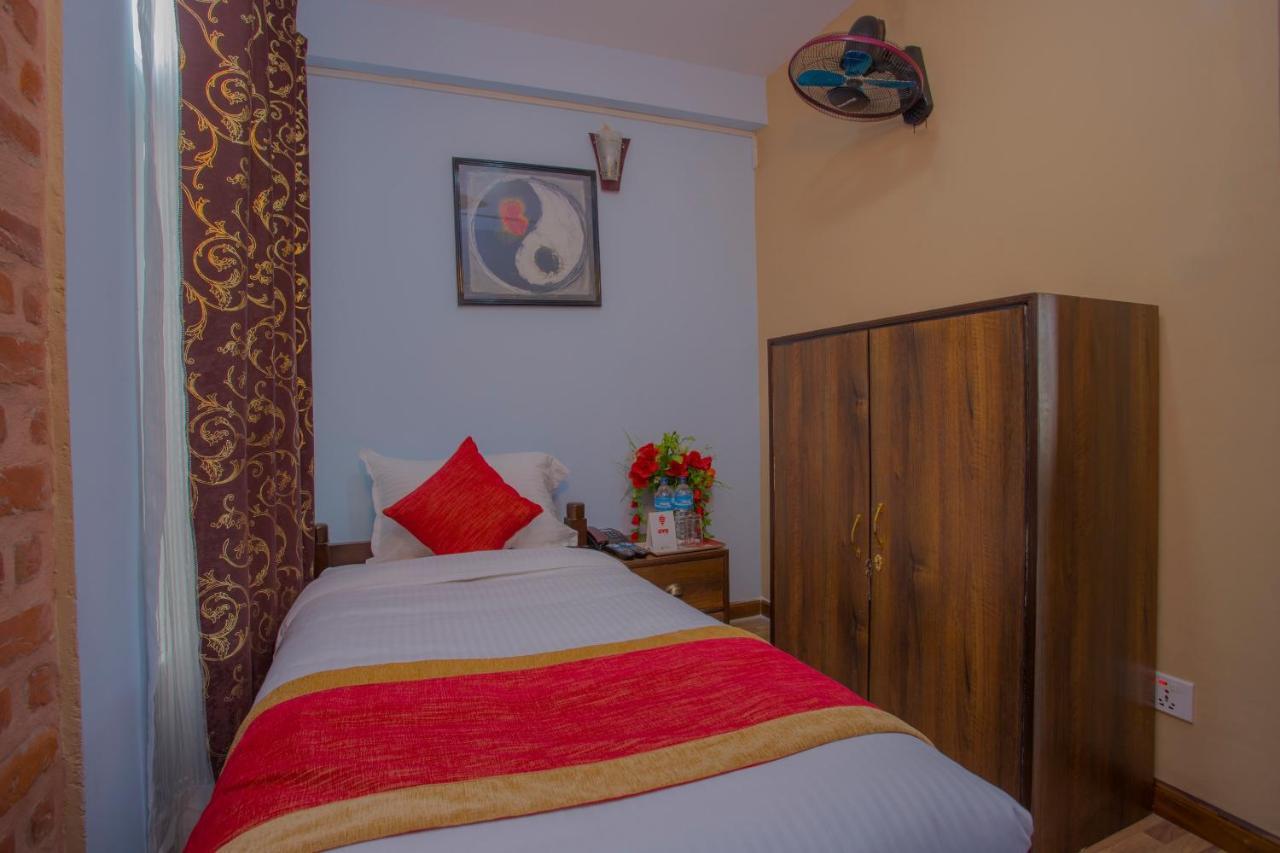Oyo 206 Mount View Homes Катманду Екстер'єр фото